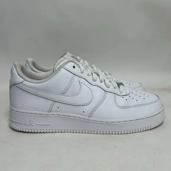 Nike Shoes Air Force 1 '07 Low “Triple White” 2024 - Picture 4 of 8